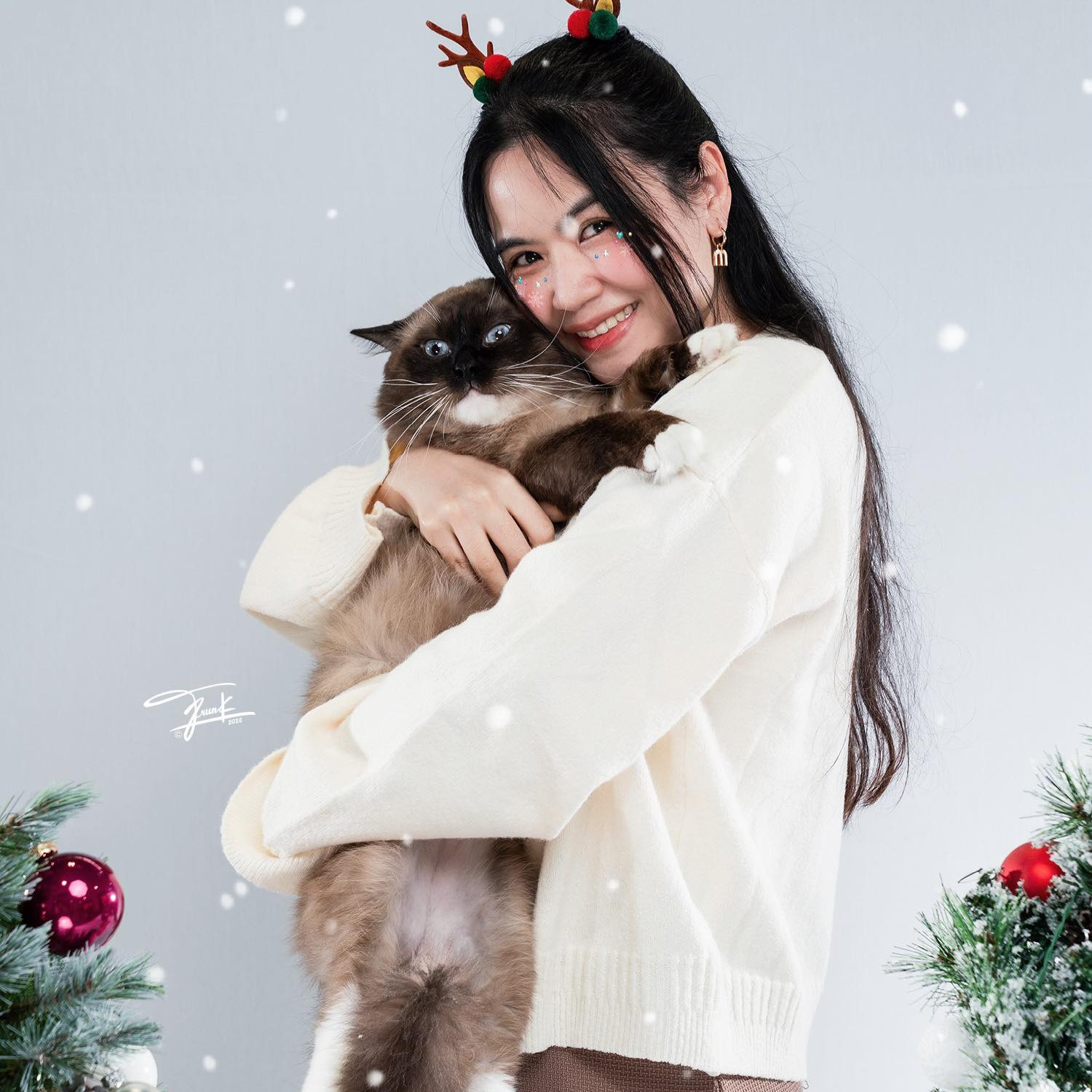 สพ.ญ มนรำไพ พุกบ้านยาง (หมอนุ่น) สัตวแพทย์ประจำคลินิก